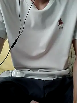 Snapshot of YAY-1 chatting on February 21, 2025, 3:01 am YAY-1 online show from February 21, 2025, 3:01 am