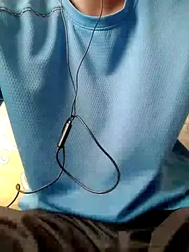 Snapshot of YAY-1 chatting on February 28, 2025, 2:31 am YAY-1 online show from February 28, 2025, 2:31 am