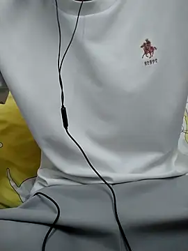 Snapshot of YAY-1 chatting on March 1, 2025, 12:23 pm YAY-1 online show from March 1, 2025, 12:23 pm