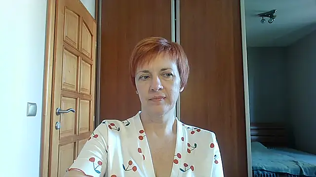 Snapshot of LoraLoraMay chatting on May 25, 2026, 12:44 pm LoraLoraMay online show from May 25, 2026, 12:44 pm