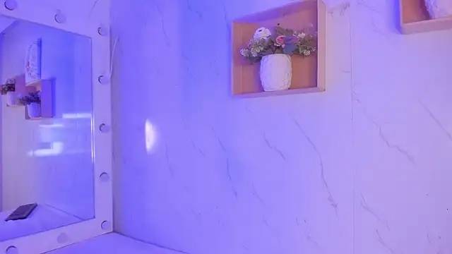 sabrinahimss online show from November 23, 2025, 2:44 am