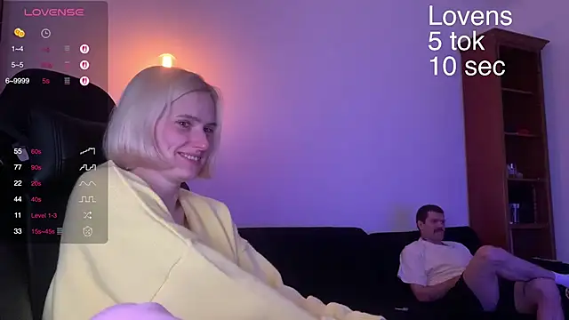 Snapshot of Sexy_Sweets chatting on September 18, 2025, 1:18 am Sexy Sweets online show from September 18, 2025, 1:18 am