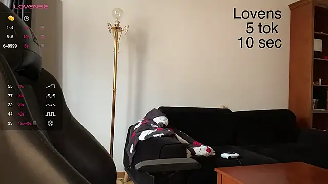 Snapshot of Sexy_Sweets chatting on October 24, 2025, 6:21 am Sexy Sweets online show from October 24, 2025, 6:21 am