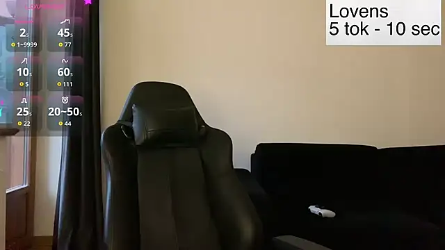 Sexy Sweets online show from April 5, 2026, 4:04 pm