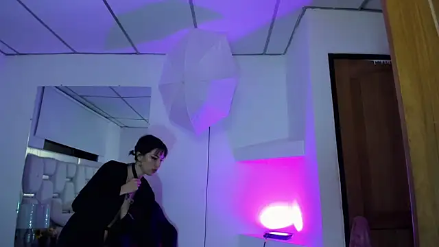 Naomi-Haruno online show from January 31, 2025, 10:10 am