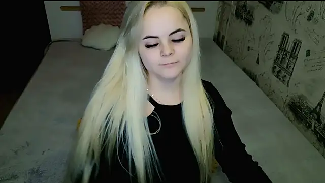 lovely-eyes online show from March 25, 2026, 7:42 pm