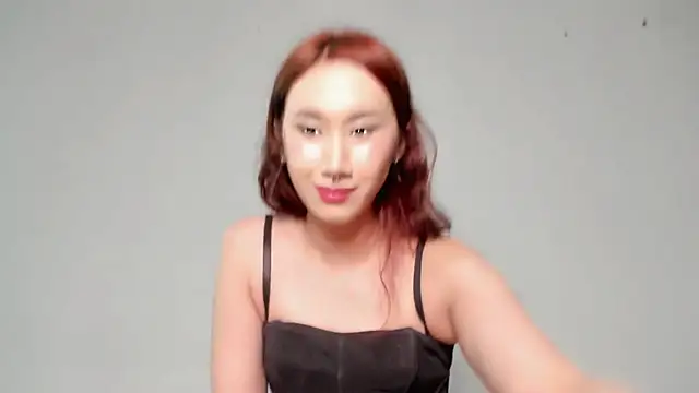 Snapshot of asian_kiya chatting on February 20, 2026, 10:32 pm asian kiya online show from February 20, 2026, 10:32 pm