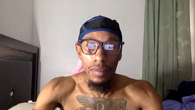 Snapshot of KingDerRico chatting on October 11, 2025, 3:10 pm KingDerRico online show from October 11, 2025, 3:10 pm