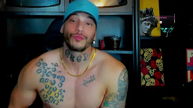 Snapshot of RickG_Oficial chatting on December 4, 2025, 10:18 pm RickG Oficial online show from December 4, 2025, 10:18 pm