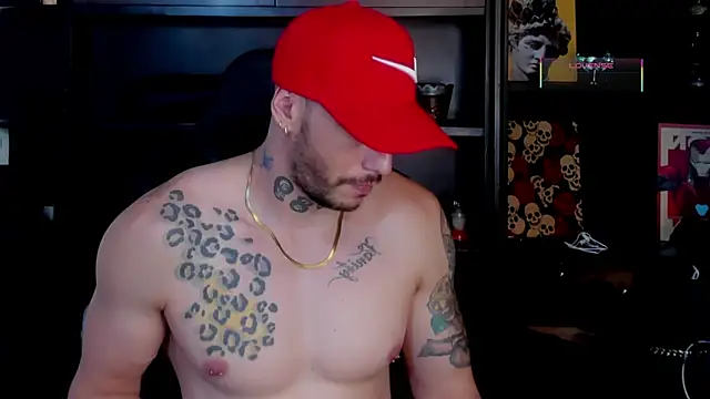 Snapshot of RickG_Oficial chatting on December 19, 2025, 9:00 pm RickG Oficial online show from December 19, 2025, 9:00 pm