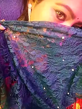 Snapshot of beauty_alina chatting on February 19, 2025, 12:00 pm beauty alina online show from February 19, 2025, 12:00 pm