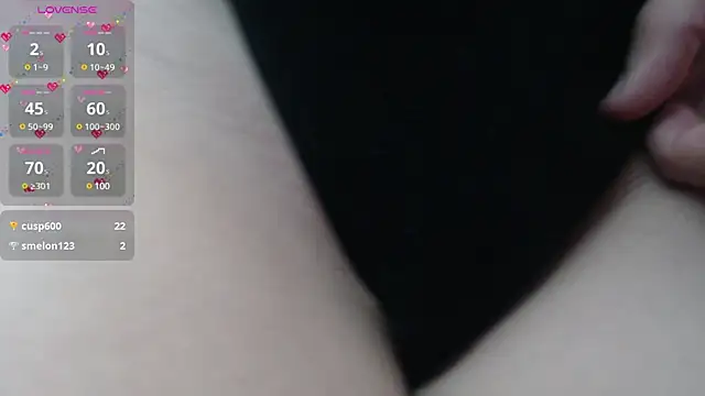 xlunna online show from March 22, 2025, 3:53 pm