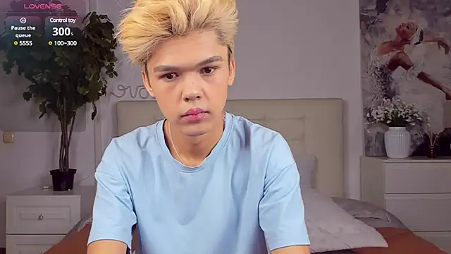 Snapshot of Felix_Rey chatting on March 2, 2025, 4:32 pm Felix Rey online show from March 2, 2025, 4:32 pm