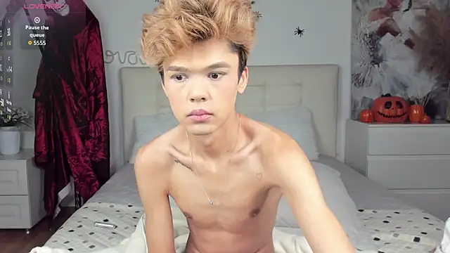 Snapshot of Felix_Rey chatting on October 19, 2025, 12:06 pm Felix Rey online show from October 19, 2025, 12:06 pm