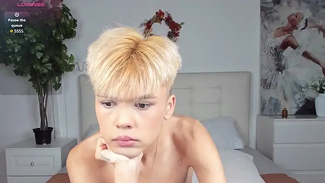 Snapshot of Felix_Rey chatting on November 13, 2025, 6:18 pm Felix Rey online show from November 13, 2025, 6:18 pm