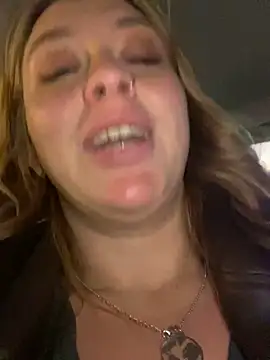 Snapshot of Sweet___Emily chatting on January 2, 2025, 5:39 pm Sweet   Emily online show from January 2, 2025, 5:39 pm