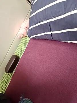 2 sex online show from May 5, 2026, 4:31 am
