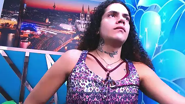 Snapshot of aleja_mistress_ chatting on December 20, 2024, 7:39 pm aleja mistress online show from December 20, 2024, 7:39 pm