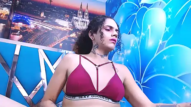 Snapshot of aleja_mistress_ chatting on December 21, 2024, 9:12 am aleja mistress online show from December 21, 2024, 9:12 am