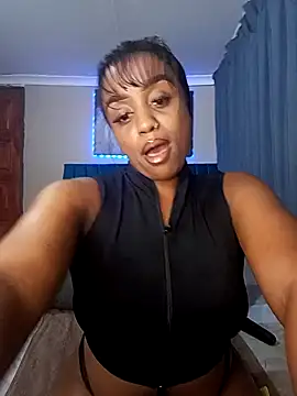 Queen-Chocolate online show from November 16, 2025, 1:00 am