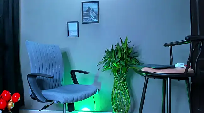 Damian 022 online show from March 13, 2025, 5:18 pm