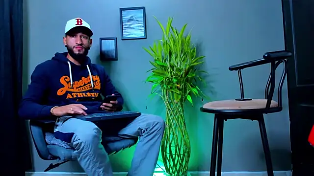 Damian 022 online show from October 6, 2025, 12:02 pm