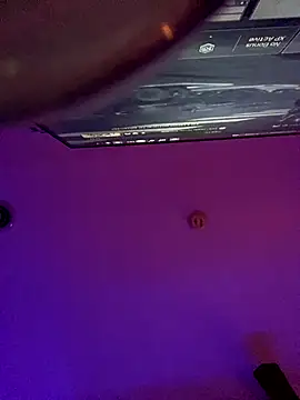 Snapshot of thatdude9_9_9 chatting on December 3, 2024, 6:15 am thatdude9 9 9 online show from December 3, 2024, 6:15 am