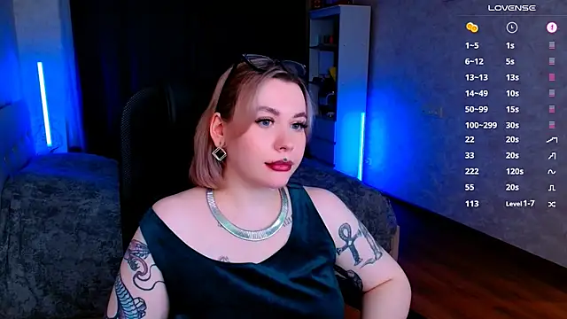 Snapshot of Blueberry-baby chatting on February 2, 2025, 2:06 am Blueberry-baby online show from February 2, 2025, 2:06 am