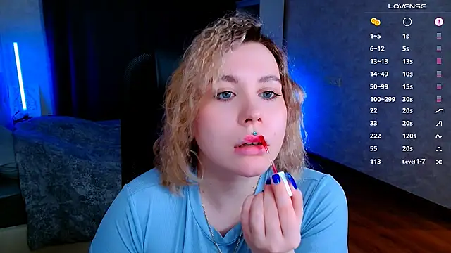 Snapshot of Blueberry-baby chatting on March 6, 2025, 6:05 pm Blueberry-baby online show from March 6, 2025, 6:05 pm