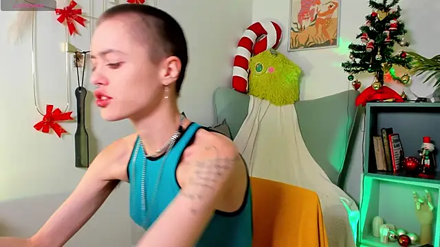 PamelaYong online show from January 5, 2025, 1:36 pm