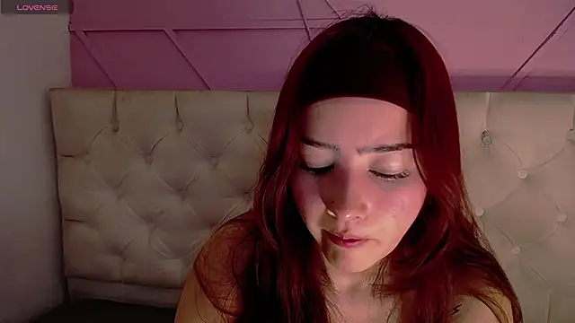 Alejita699 online show from April 16, 2026, 3:13 pm