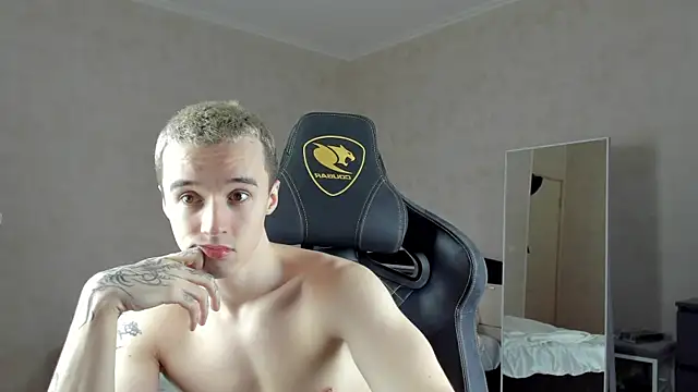 MasonWarholl online show from December 5, 2024, 1:14 am