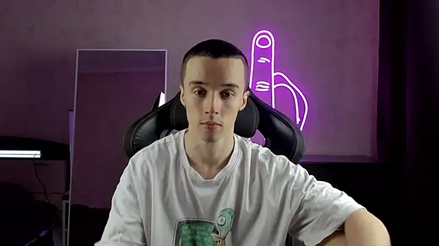 MasonWarholl online show from January 8, 2025, 7:55 am