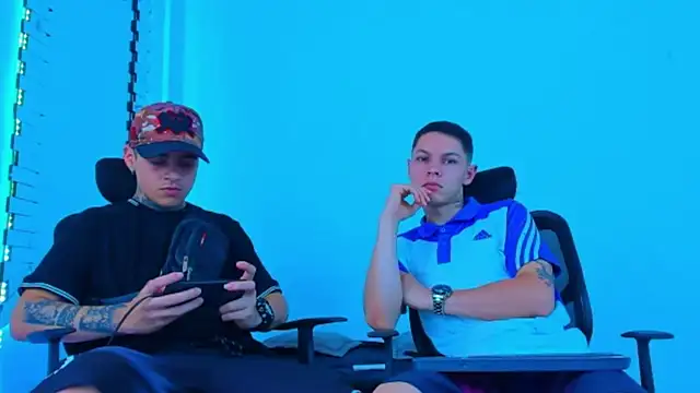 Snapshot of HOT_boy2025 chatting on November 8, 2025, 11:36 pm HOT boy2025 online show from November 8, 2025, 11:36 pm