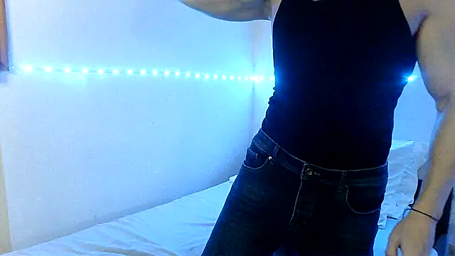 Snapshot of Alexx_Fit023 chatting on December 13, 2024, 9:30 pm Alexx Fit023 online show from December 13, 2024, 9:30 pm