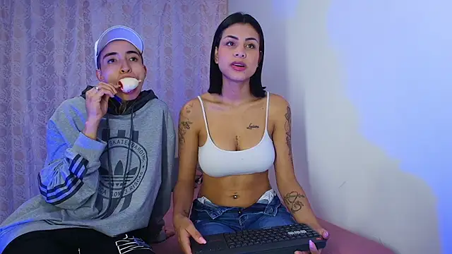 Tinny and Candy online show from February 6, 2026, 10:35 pm