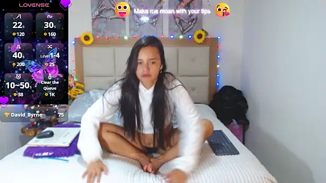 Snapshot of valentina_hearts chatting on January 7, 2025, 3:24 am valentina hearts online show from January 7, 2025, 3:24 am