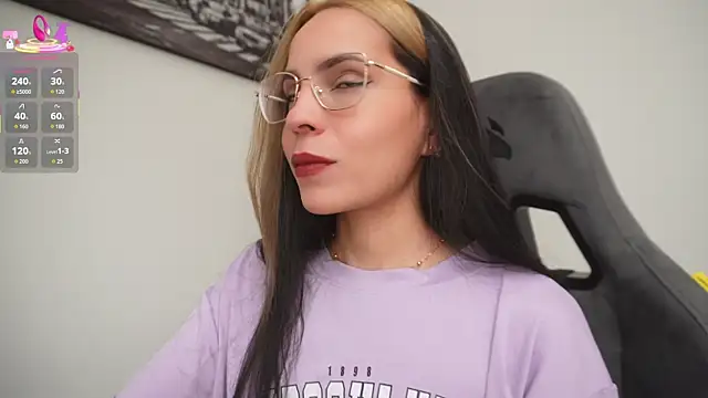 Snapshot of little-eli chatting on October 28, 2025, 7:16 pm little-eli online show from October 28, 2025, 7:16 pm