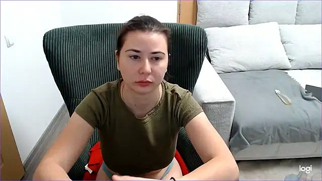 Snapshot of VioletaFlower7 chatting on October 5, 2025, 9:07 am VioletaFlower7 online show from October 5, 2025, 9:07 am