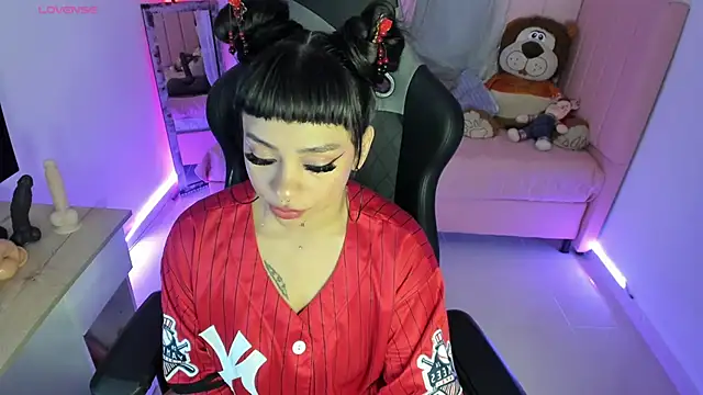 Snapshot of zoesullivan chatting on February 21, 2025, 9:56 am zoesullivan online show from February 21, 2025, 9:56 am