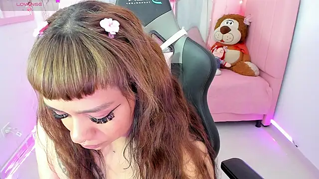 Snapshot of zoesullivan chatting on September 10, 2025, 2:50 pm zoesullivan online show from September 10, 2025, 2:50 pm