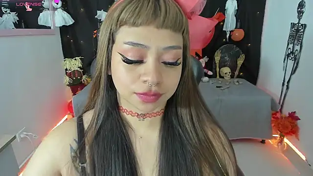 Snapshot of zoesullivan chatting on October 3, 2025, 10:45 am zoesullivan online show from October 3, 2025, 10:45 am