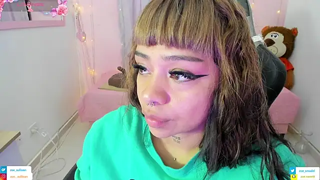 Snapshot of zoesullivan chatting on November 8, 2025, 9:53 am zoesullivan online show from November 8, 2025, 9:53 am