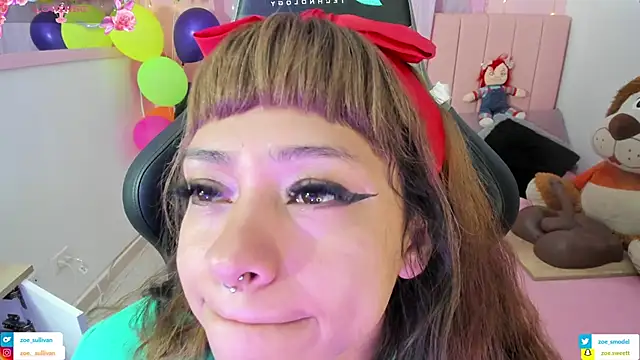 Snapshot of zoesullivan chatting on November 13, 2025, 9:52 am zoesullivan online show from November 13, 2025, 9:52 am