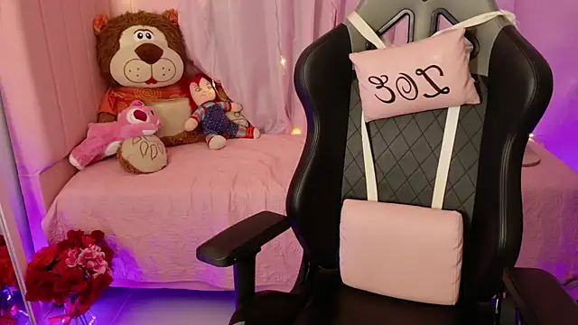 Snapshot of zoesullivan chatting on March 9, 2026, 9:57 am zoesullivan online show from March 9, 2026, 9:57 am