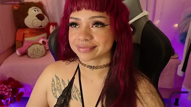 Snapshot of zoesullivan chatting on April 13, 2026, 9:48 am zoesullivan online show from April 13, 2026, 9:48 am