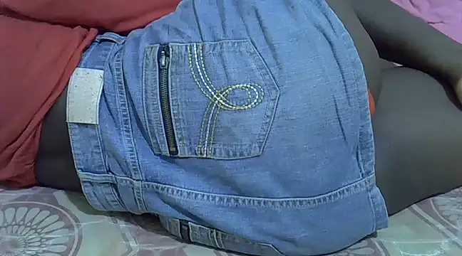 naughtycate  online show from February 24, 2025, 8:38 am