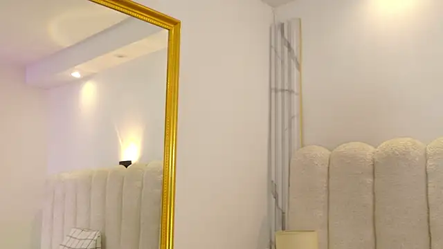 Snapshot of Juliabadlee chatting on November 29, 2025, 8:23 pm Juliabadlee online show from November 29, 2025, 8:23 pm