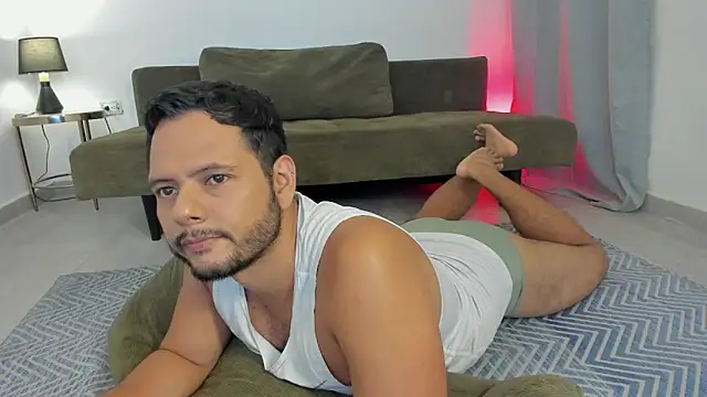 Snapshot of Nate_Ocean chatting on November 25, 2025, 2:44 am Nate Ocean online show from November 25, 2025, 2:44 am