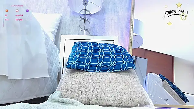 meily soon online show from October 14, 2025, 12:11 am